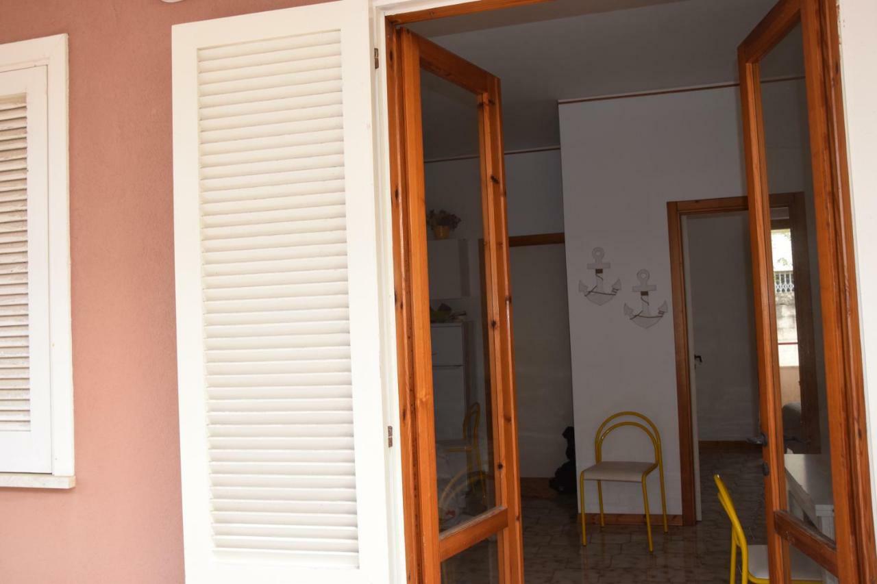 Seahome Riposto Bagian luar foto